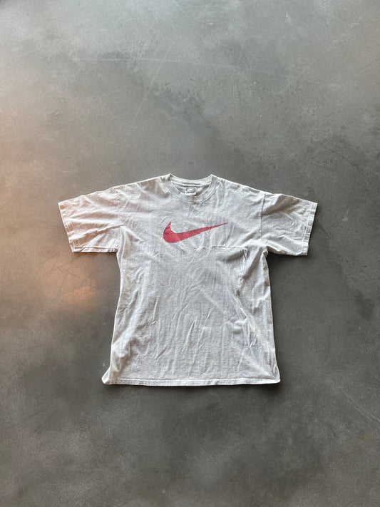Nike tee - L